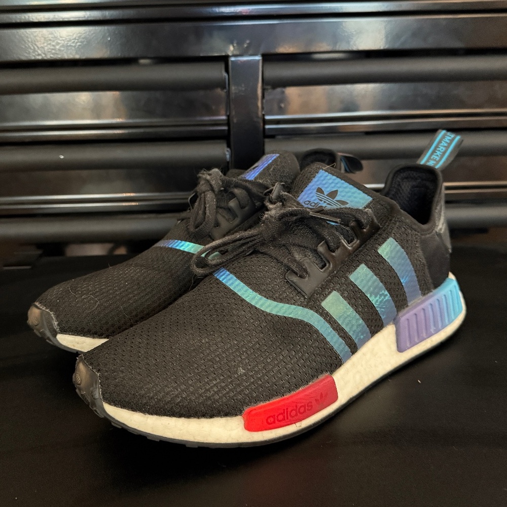 Adidas NMD R1 Gradient (13)